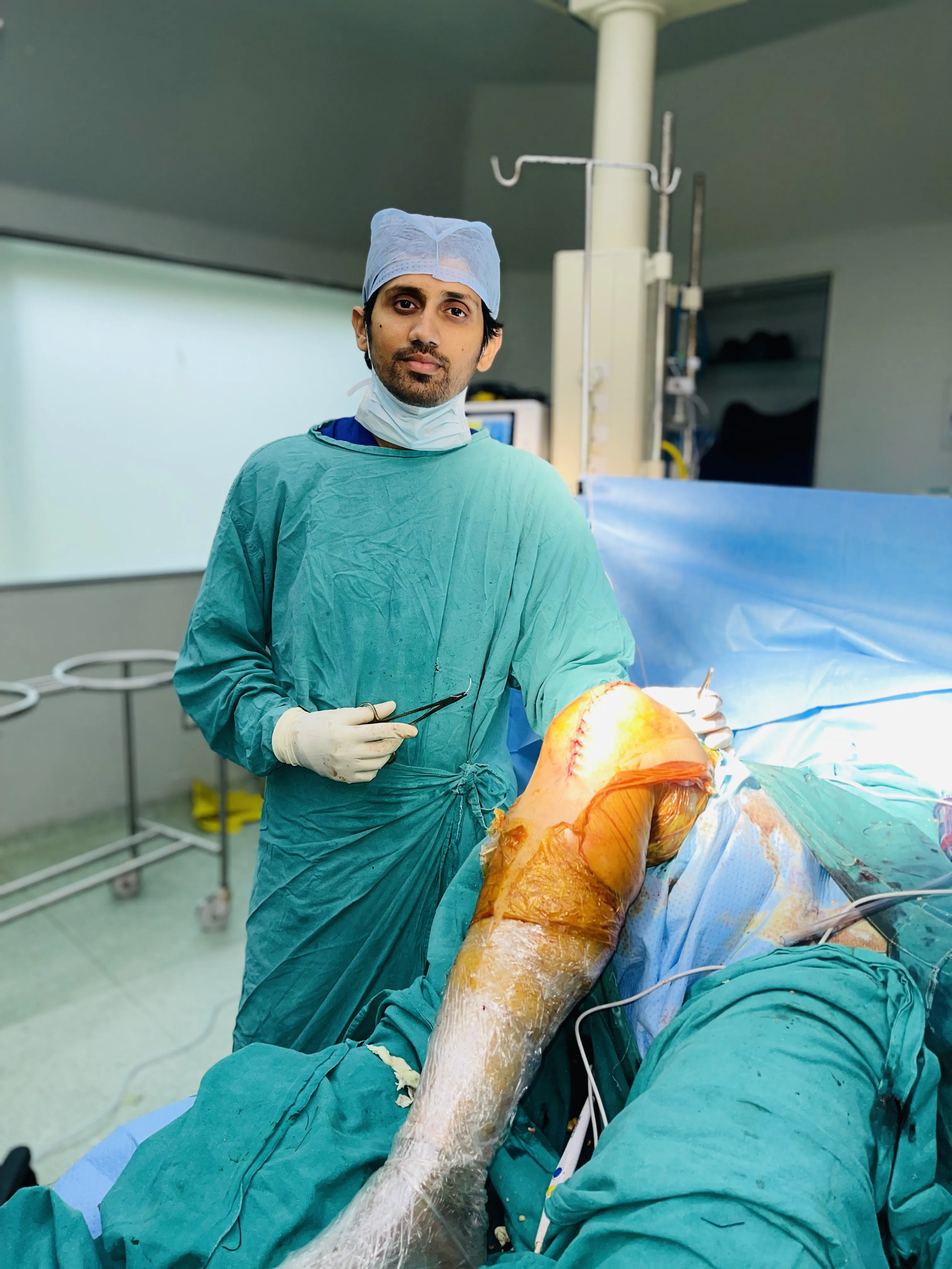 Dr. Mayank Daral, photo 2 of 4